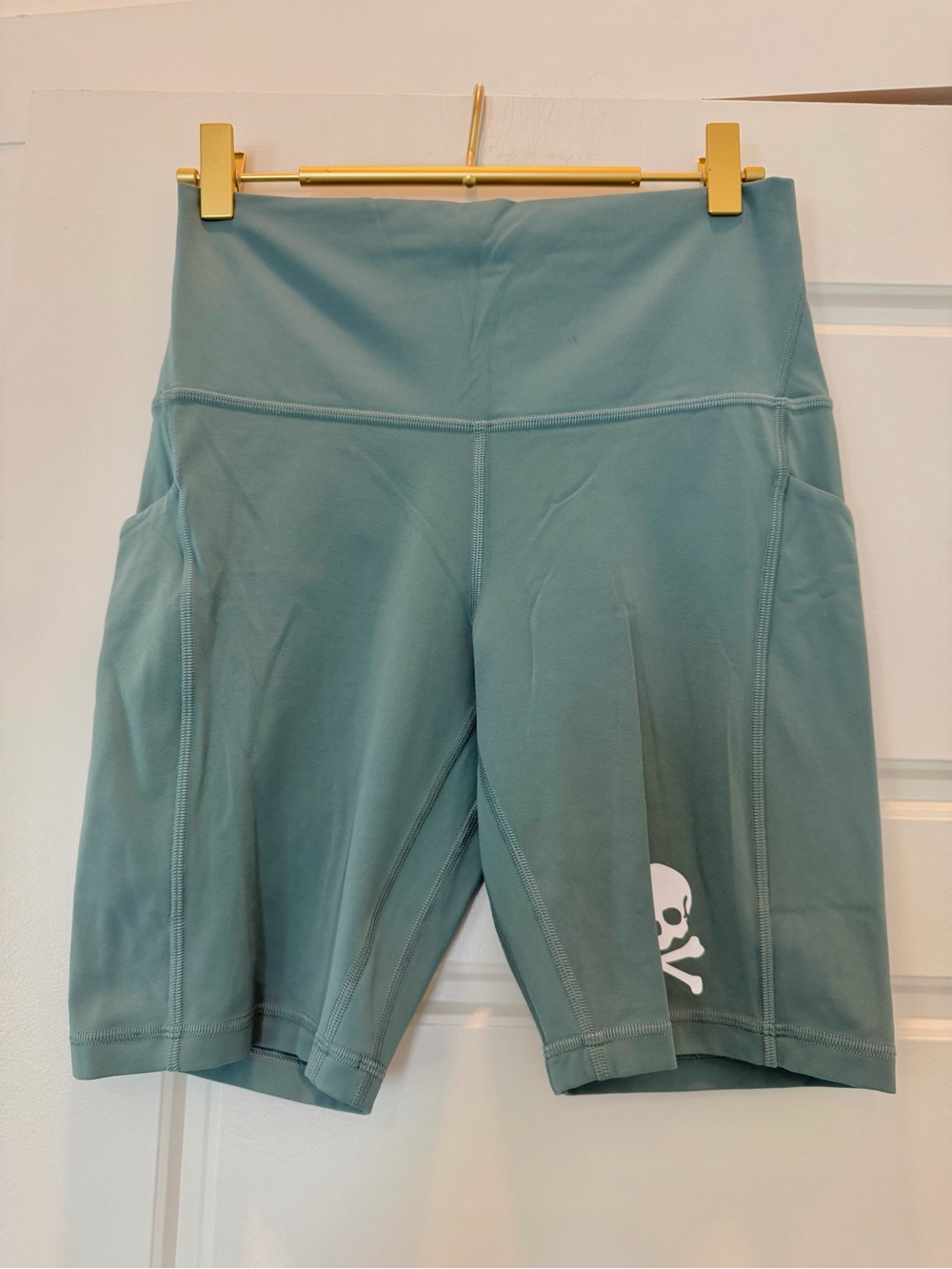 Soulcycle x Lululemon Green Shorts Size 8
